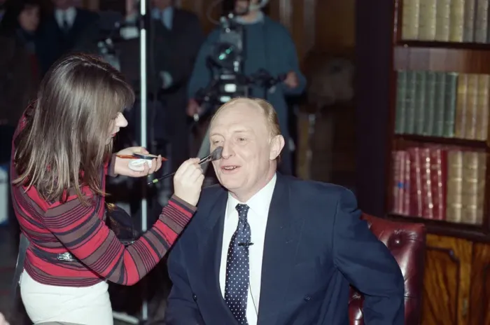 Framed Print : Leader of the Labour Party Neil Kinnock is interviewed by David Dimbleby ahead of