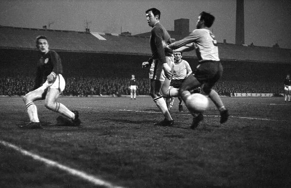 League Cup Final 1965. Leicester City v. Chelsea. Leicester City keeper Gordon