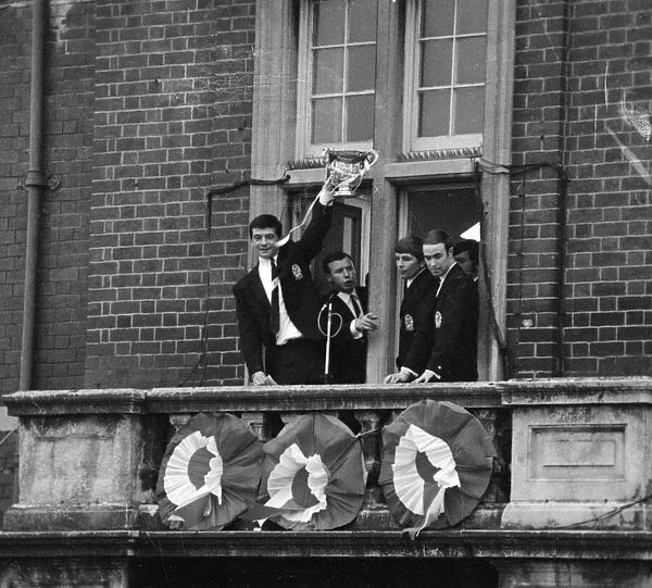 League Cup Final 1969. Swindon Town arrive home with the League Cup