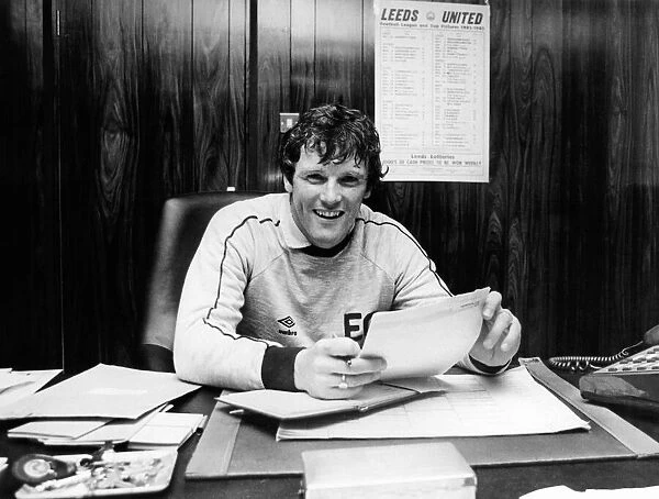 Leeds football manager Eddie Gray settles down to work, 31st August 1982
