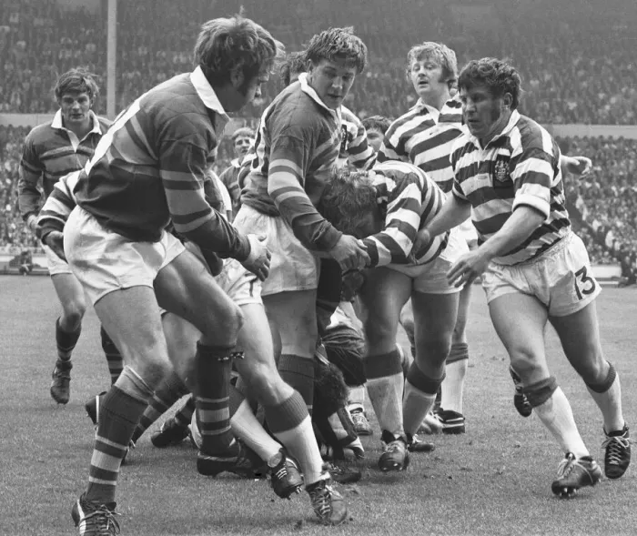 Framed Print : Leeds try to stem the Leigh attack on their try line during the Rugby League Cup Final Framed Print : Leeds try to stem the Leigh attack on their try line during the Rugby League Cup Final