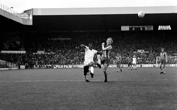 Framed Print : Leeds Unitd 3 v. West Bromwich Albion 1. October 1981 MF03-24-007