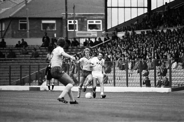 Leeds United 0 v. Arsenal 0. Division one football. September 1981 MF03-14-067