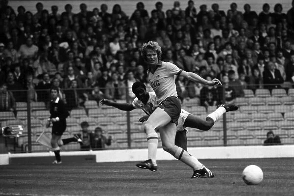 Leeds United 0 v. Arsenal 0. Division one football. September 1981 MF03-14-019