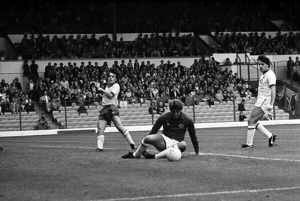 Leeds United 0 v. Arsenal 0. Division one football. September 1981 MF03-14-025