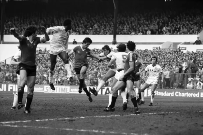 Framed Print : Leeds United 0 v. Manchester United 0. April 1982 MF06-22-058 Local Caption