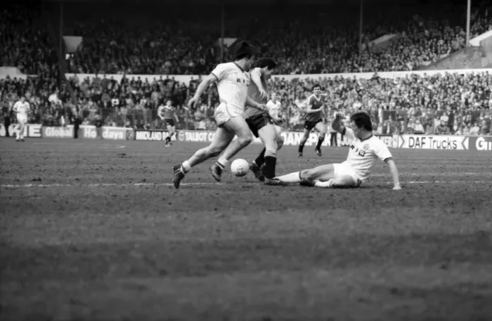 Framed Print : Leeds United 0 v. Manchester United 0. April 1982 MF06-22-067 Local Caption Framed Print : Leeds United 0 v. Manchester United 0. April 1982 MF06-22-067 Local Caption