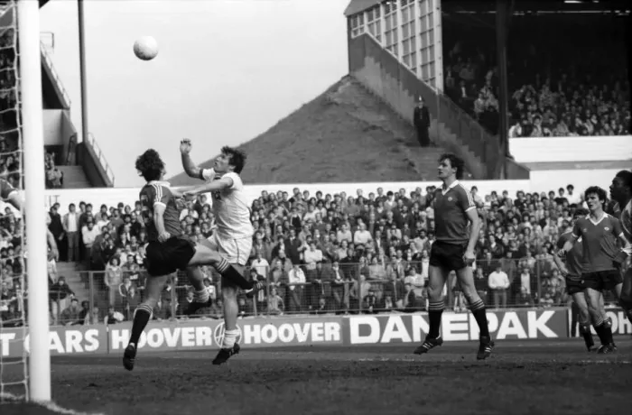 Framed Print : Leeds United 0 v. Manchester United 0. April 1982 MF06-22-110 Local Caption Framed Print : Leeds United 0 v. Manchester United 0. April 1982 MF06-22-110 Local Caption
