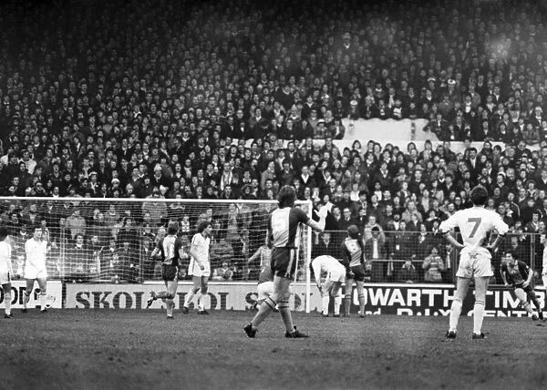 Leeds United 0 v. Southampton 3. Division One Football. January 1981 MF01-07-045