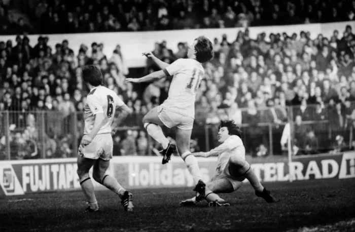 Framed Print : Leeds United 0 v. Tottenham Hotspur 0. Decemebr 1981 MF04-04-023 Framed Print : Leeds United 0 v. Tottenham Hotspur 0. Decemebr 1981 MF04-04-023