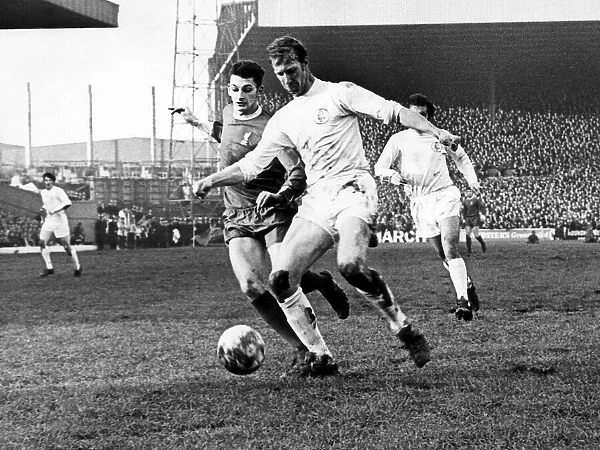 Leeds United 1-1 Liverpool, Jack Charlton of Leeds United tackles Steve Peplow for