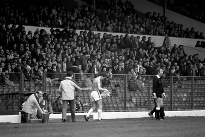Framed Print : Leeds United 1 v. Norwich City 0. Division One Football. January 1981 MF01-18-046