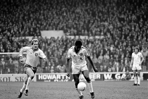 Leeds United 1 v. Norwich City 0. Division One Football. January 1981 MF01-18-024