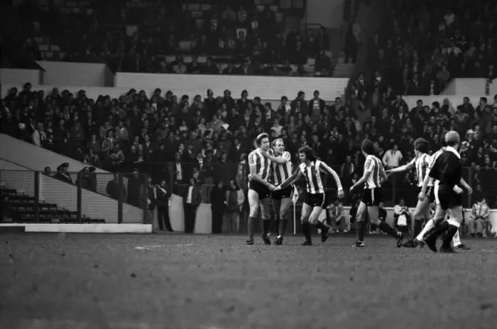 Framed Print : Leeds United 1 v. Stoke City 3. Division One Football. February 1981 MF01-29-047 Framed Print : Leeds United 1 v. Stoke City 3. Division One Football. February 1981 MF01-29-047