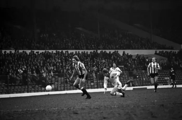 Framed Print : Leeds United 1 v. Stoke City 3. Division One Football. February 1981 MF01-29-094 Framed Print : Leeds United 1 v. Stoke City 3. Division One Football. February 1981 MF01-29-094