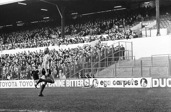 Leeds United 1 v. Stoke City 3. Division One Football. February 1981 MF01-29-135