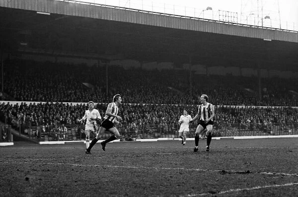 Leeds United 1 v. Stoke City 3. Division One Football. February 1981 MF01-29-127
