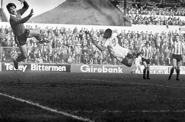Leeds United 1 v. Stoke City 3. Division One Football. February 1981 MF01-29-035