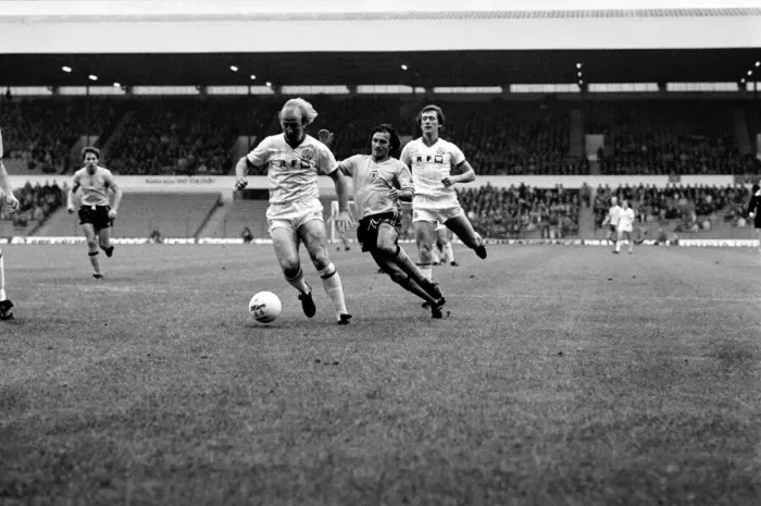 Framed Print : Leeds United 1 v. Sunderland 0. Division 1 Football. October 1981 MF04-06-002 Framed Print : Leeds United 1 v. Sunderland 0. Division 1 Football. October 1981 MF04-06-002