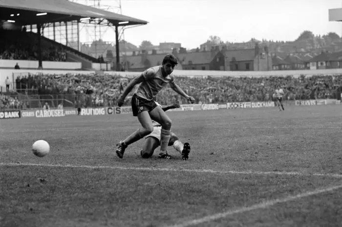 Framed Print : Leeds United 1 v. Sunderland 0. Division 1 Football. October 1981 MF04-06-057 Framed Print : Leeds United 1 v. Sunderland 0. Division 1 Football. October 1981 MF04-06-057