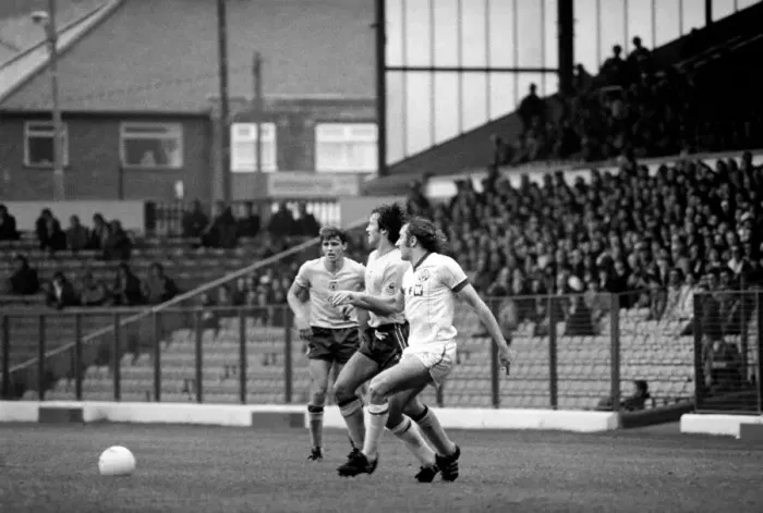 Framed Print : Leeds United 1 v. Sunderland 0. Division 1 Football. October 1981 MF04-06-045 Framed Print : Leeds United 1 v. Sunderland 0. Division 1 Football. October 1981 MF04-06-045