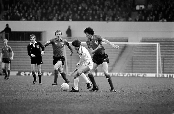 Leeds United 1 v. Sunderland 0. Division One Football. February 1981 MF01-33-056
