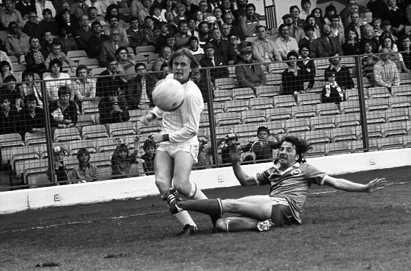 Leeds United 2. v. Brighton and Hove Albion 1. Division 1 Football. May 1982 MF07-01-028