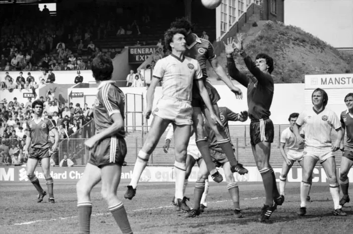 Framed Print : Leeds United 2. v. Brighton and Hove Albion 1. Division 1 Football. May 1982 MF07-01-024 Framed Print : Leeds United 2. v. Brighton and Hove Albion 1. Division 1 Football. May 1982 MF07-01-024