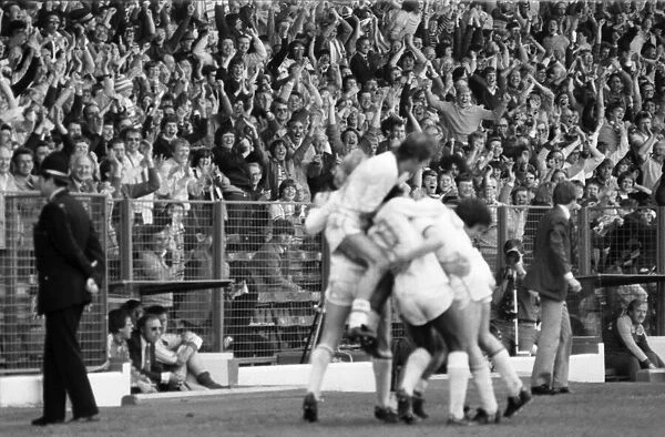 Leeds United 2. v. Brighton and Hove Albion 1. Division 1 Football. May 1982 MF07-01-002