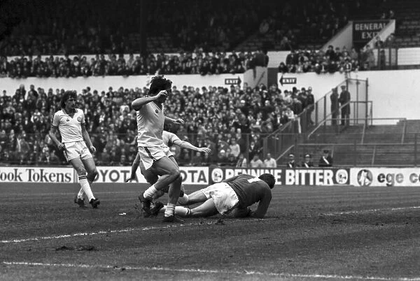 Leeds United 3 v. Coventry 0. Division 1 Football. April 1981 MF02-11-048