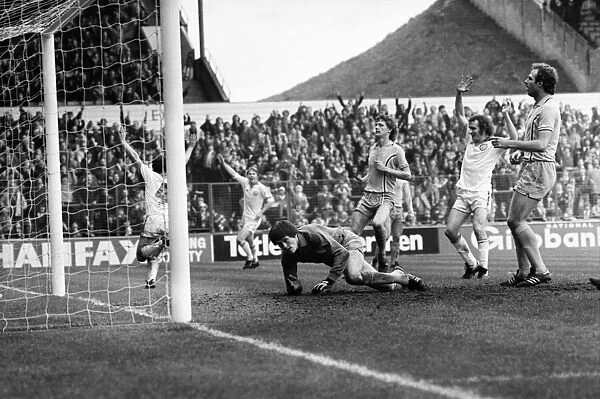 Leeds United 3 v. Coventry 0. Division 1 Football. April 1981 MF02-11-024