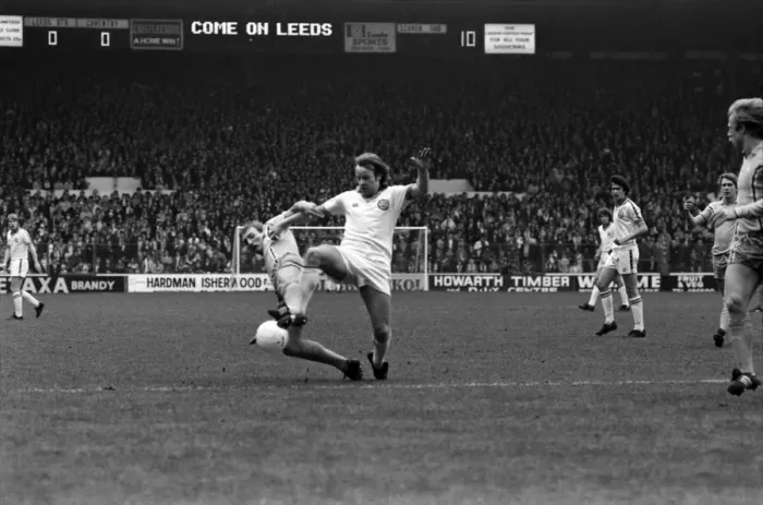 Framed Print : Leeds United 3 v. Coventry 0. Division 1 Football. April 1981 MF02-11-070 Framed Print : Leeds United 3 v. Coventry 0. Division 1 Football. April 1981 MF02-11-070