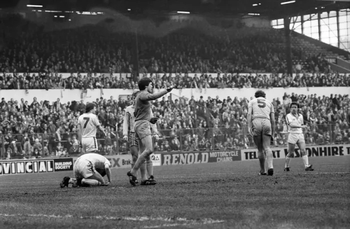 Framed Print : Leeds United 3 v. Coventry 0. Division 1 Football. April 1981 MF02-11-010 Framed Print : Leeds United 3 v. Coventry 0. Division 1 Football. April 1981 MF02-11-010