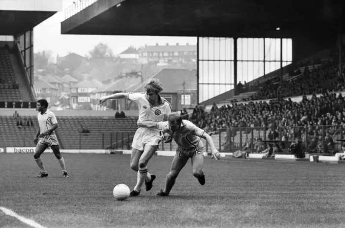 Framed Print : Leeds United 3 v. Coventry 0. Division 1 Football. April 1981 MF02-11-003 Framed Print : Leeds United 3 v. Coventry 0. Division 1 Football. April 1981 MF02-11-003