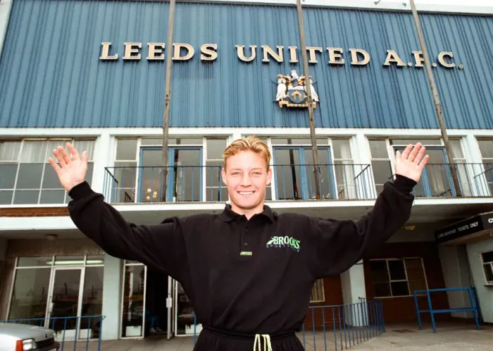 Framed Print : Leeds United player David Batty outside Elland Road. 18th September 1990