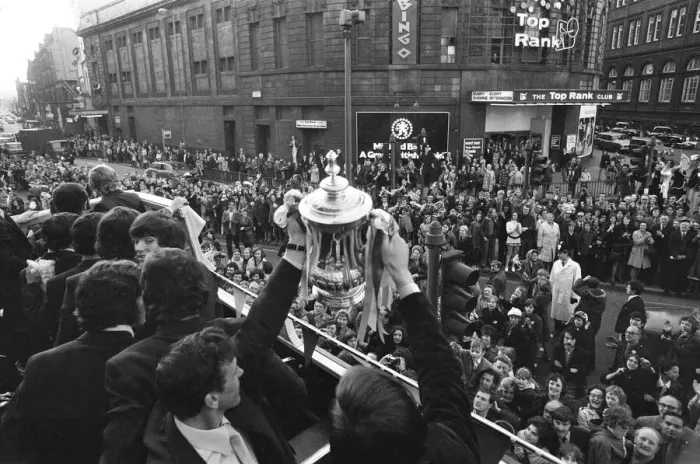 Framed Print : Leeds United reception after winning the FA Cup. Players parade the trophy through Framed Print : Leeds United reception after winning the FA Cup. Players parade the trophy through