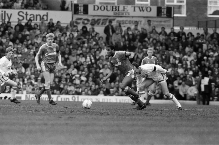 Framed Print : Leeds United v Liverpool. Final score 5-4 to Liverpool, League Division One, Elland Road
