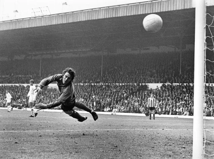 Framed Print : Leeds United v. Stoke City. Farmer makes a great finger tip save Framed Print : Leeds United v. Stoke City. Farmer makes a great finger tip save