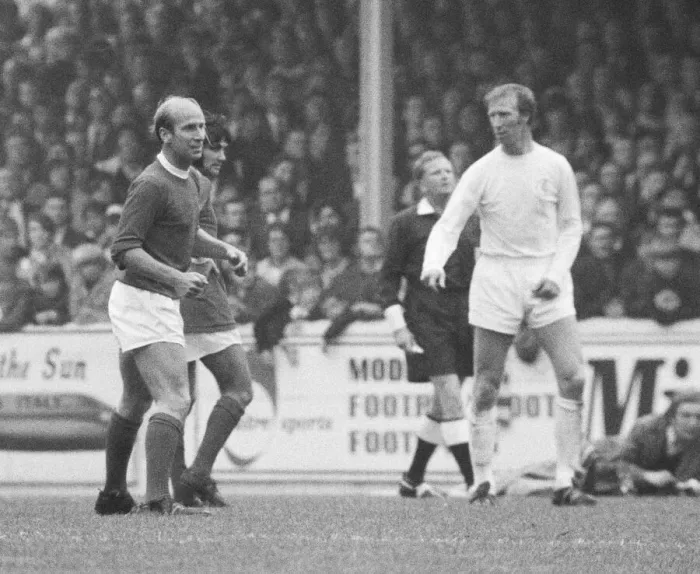 Framed Print : Leeds United verses Manchester United at Elland Road, Leeds, Yorkshire