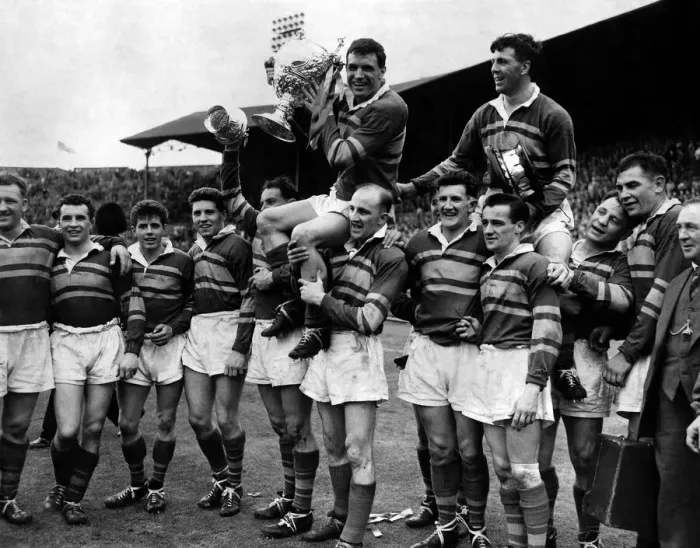 Framed Print : Leeds win Rugby League cup. McLellan, the Leeds captain with cup being chaired by team Framed Print : Leeds win Rugby League cup. McLellan, the Leeds captain with cup being chaired by team