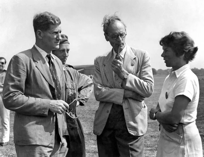 Framed Print : Left to Right. Col Sir John Hunt (of Everest Fame), Mr. Alan Derek Piggott Framed Print : Left to Right. Col Sir John Hunt (of Everest Fame), Mr. Alan Derek Piggott