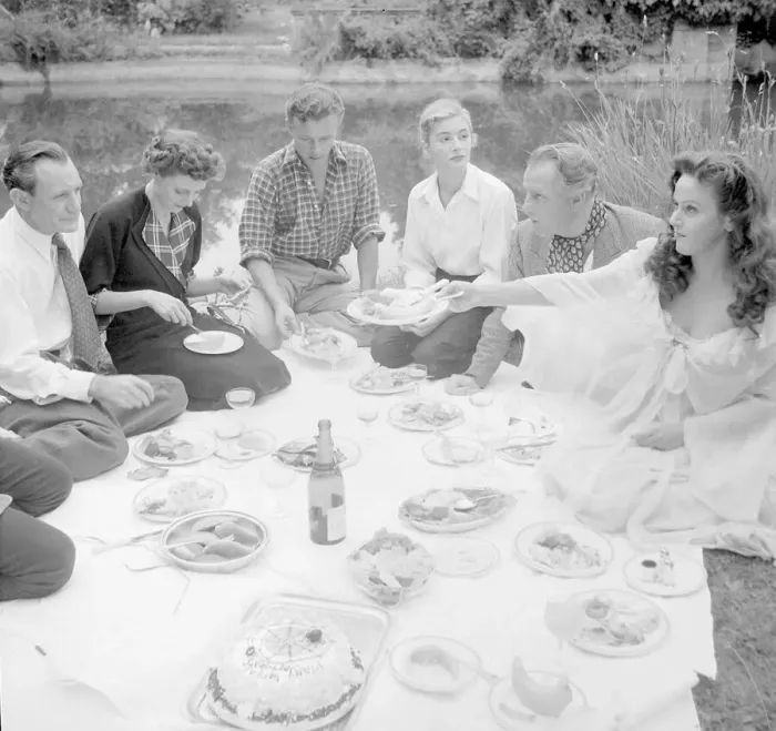 Framed Print : Left to right Trevor Howard, Celia Johnson, Jacques Sernas, Eric Portman Framed Print : Left to right Trevor Howard, Celia Johnson, Jacques Sernas, Eric Portman