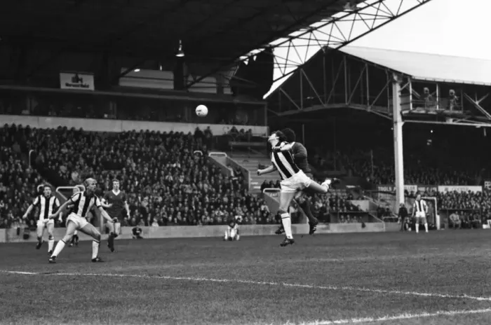 Framed Print : Leicester City 1 v. Manchester United 0. Division One FootballFebruary 1981 MF01-22-103