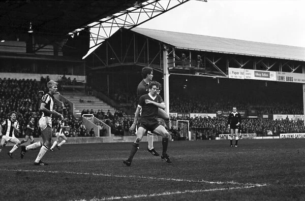 Leicester City 1 v. Manchester United 0. Division One FootballFebruary 1981 MF01-22-076