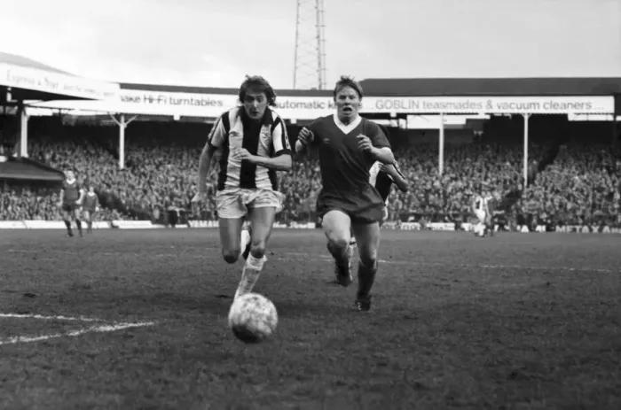 Framed Print : Leicester City 1 v. Manchester United 0. Division One FootballFebruary 1981 MF01-22-106 Framed Print : Leicester City 1 v. Manchester United 0. Division One FootballFebruary 1981 MF01-22-106