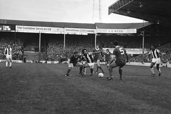 Leicester City 1 v. Manchester United 0. Division One FootballFebruary 1981 MF01-22-085