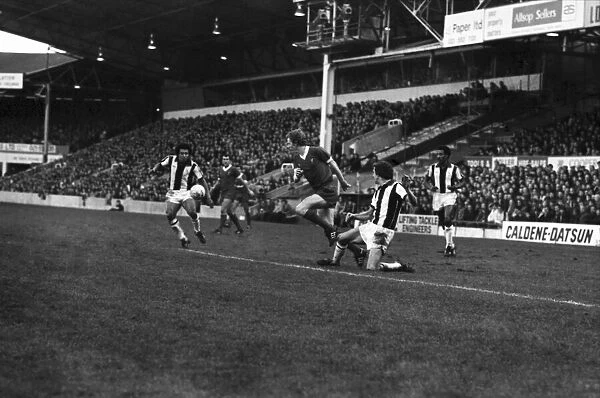 Leicester City 1 v. Manchester United 0. Division One FootballFebruary 1981 MF01-22-105