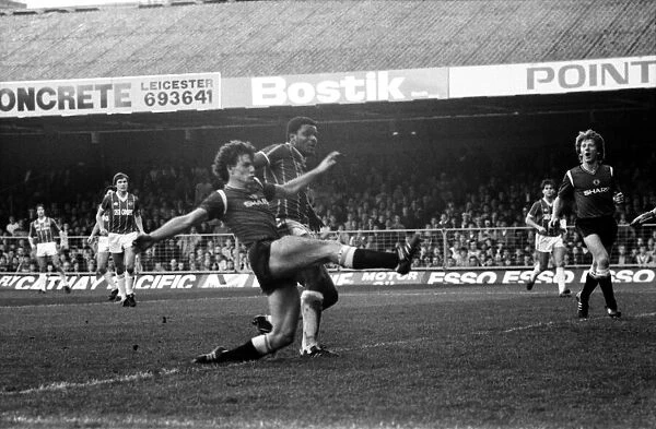 Leicester City 2 v. Manchester United 3. November 1984 MF18-12-021