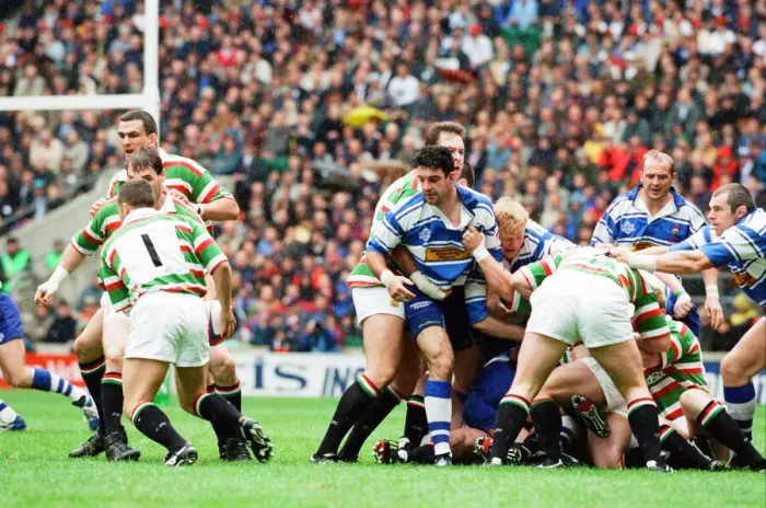Framed Print : Leicester v Sale, The Pilkington Cup Final at Twickenham, Saturday 10th May 1997 Framed Print : Leicester v Sale, The Pilkington Cup Final at Twickenham, Saturday 10th May 1997