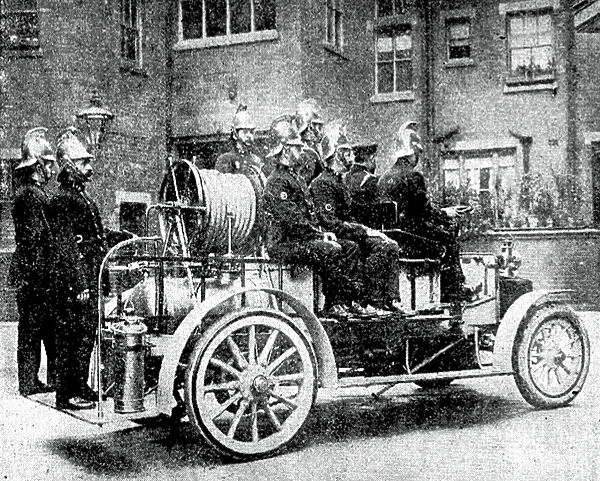 Leicesters 24 horse power Wolseley motor fire engine